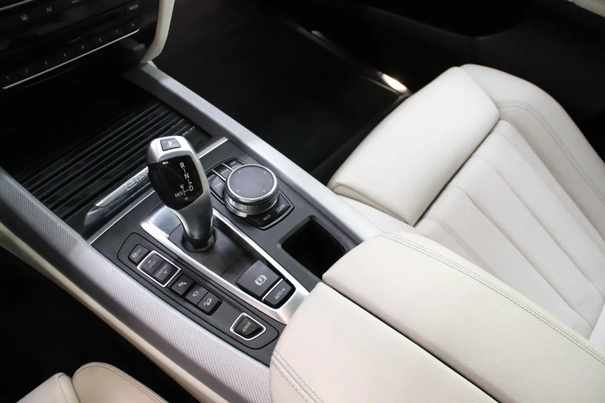 xDrive40e High Executive M SPORT MARGE AUTO