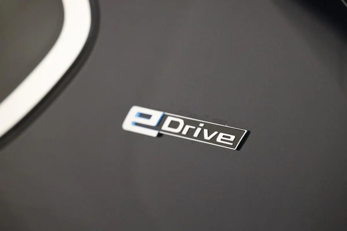 xDrive40e High Executive M SPORT MARGE AUTO