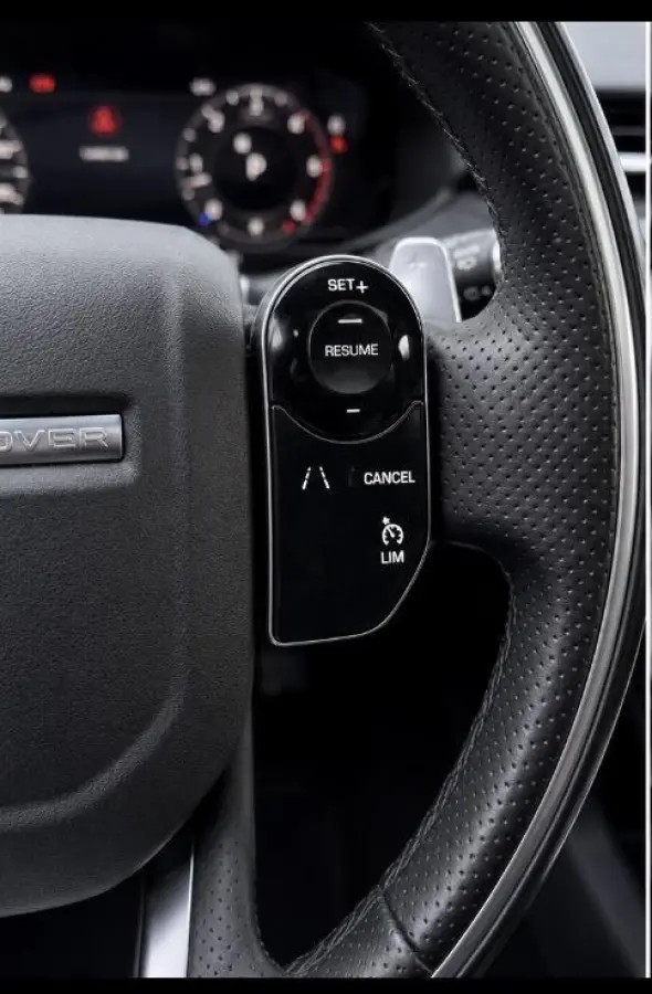 3.0 V6 AWD R-Dynamic HSE