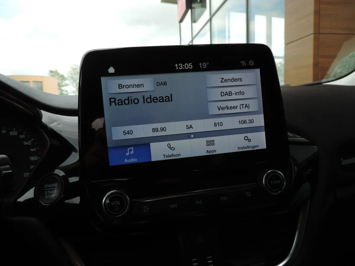 1.0-T 125PK Hybrid Titanium 48.000km | NLauto | Winterpack | ECC | LED kopl | CarPlay | Bluetooth | PDC | DAB