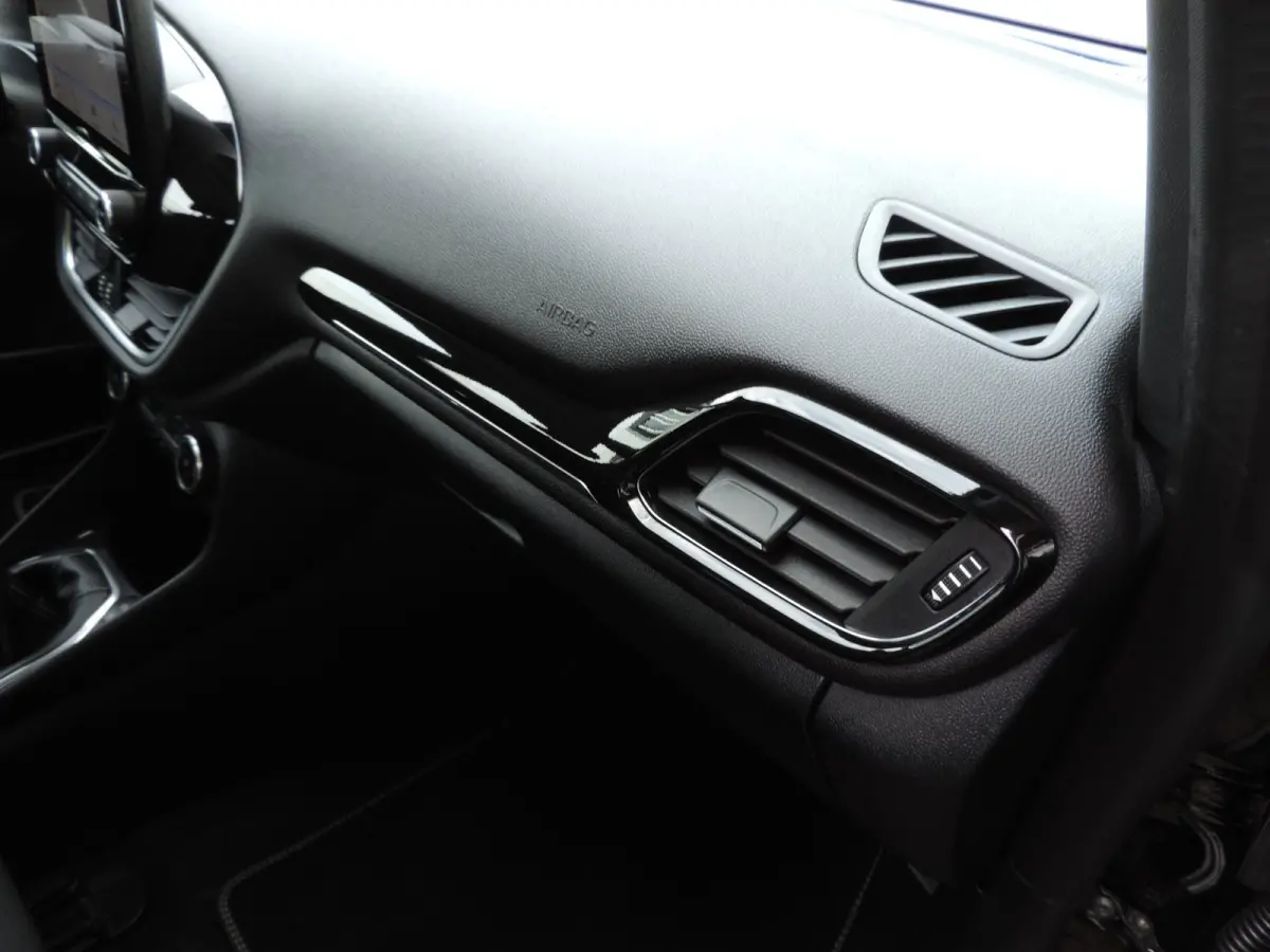 1.0-T 125PK Hybrid Titanium 48.000km | NLauto | Winterpack | ECC | LED kopl | CarPlay | Bluetooth | PDC | DAB