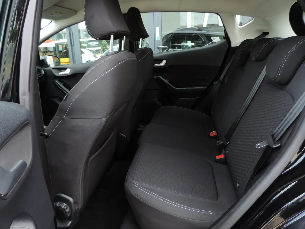 1.0-T 125PK Hybrid Titanium 48.000km | NLauto | Winterpack | ECC | LED kopl | CarPlay | Bluetooth | PDC | DAB
