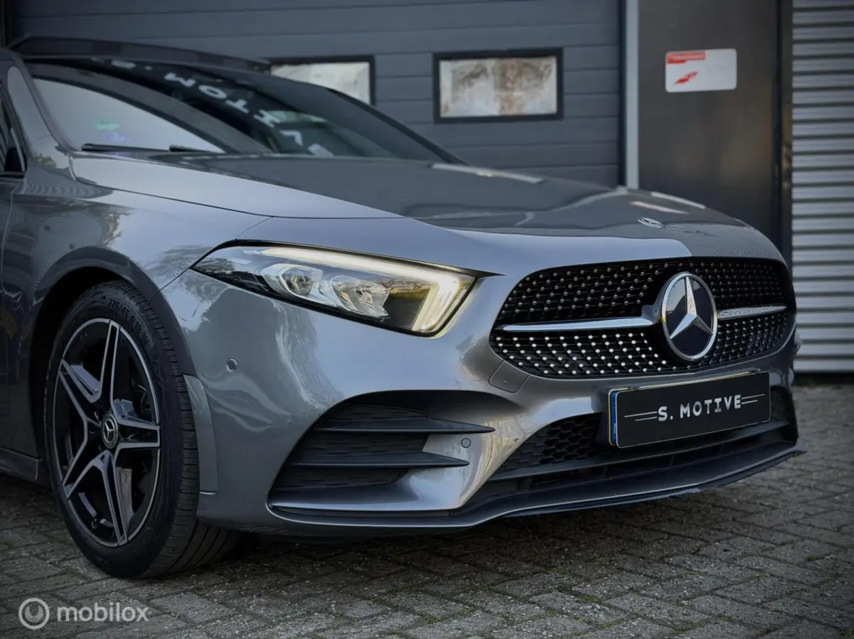 180 Business Solution AMG Night Pano NL Auto
