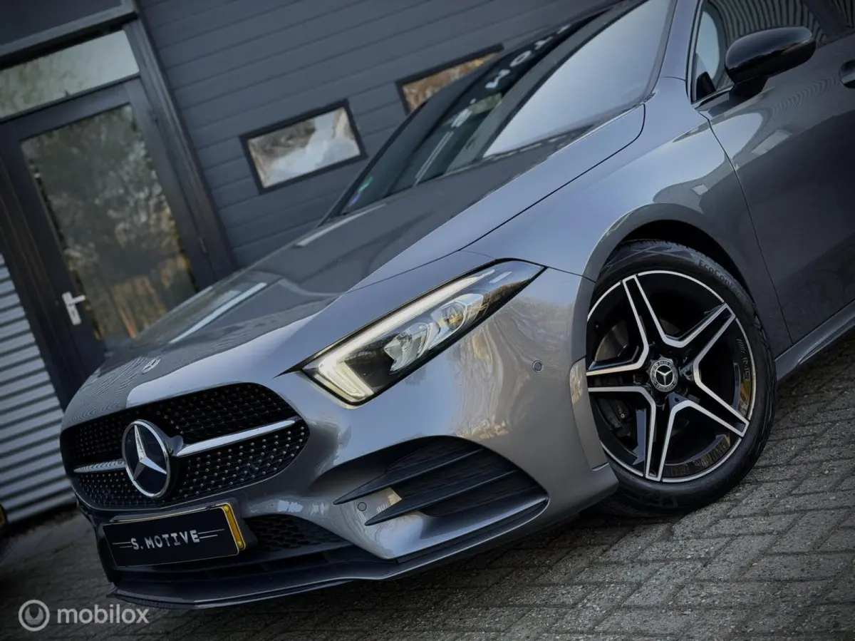 180 Business Solution AMG Night Pano NL Auto
