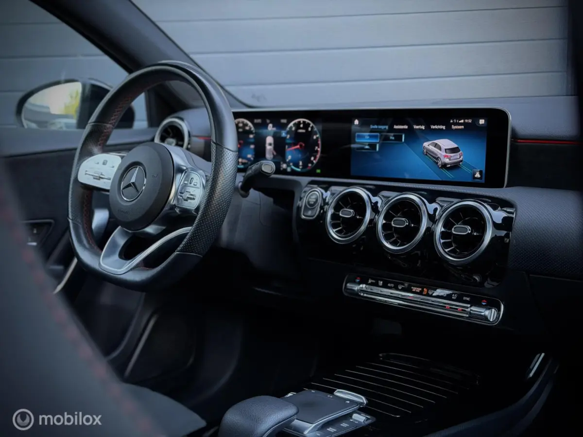 180 Business Solution AMG Night Pano NL Auto