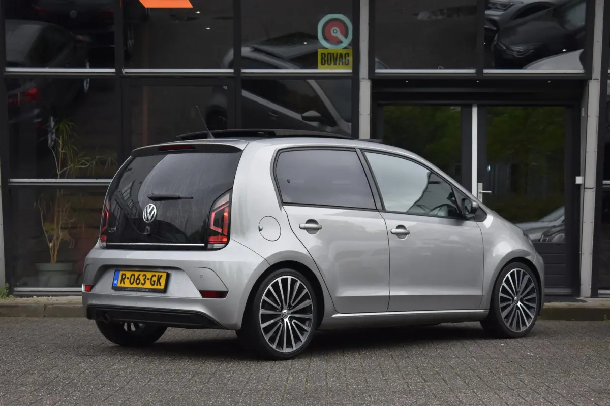 Up! 1.0 TSI BMT cross up! Airco Pano Stoelverwarming BBD