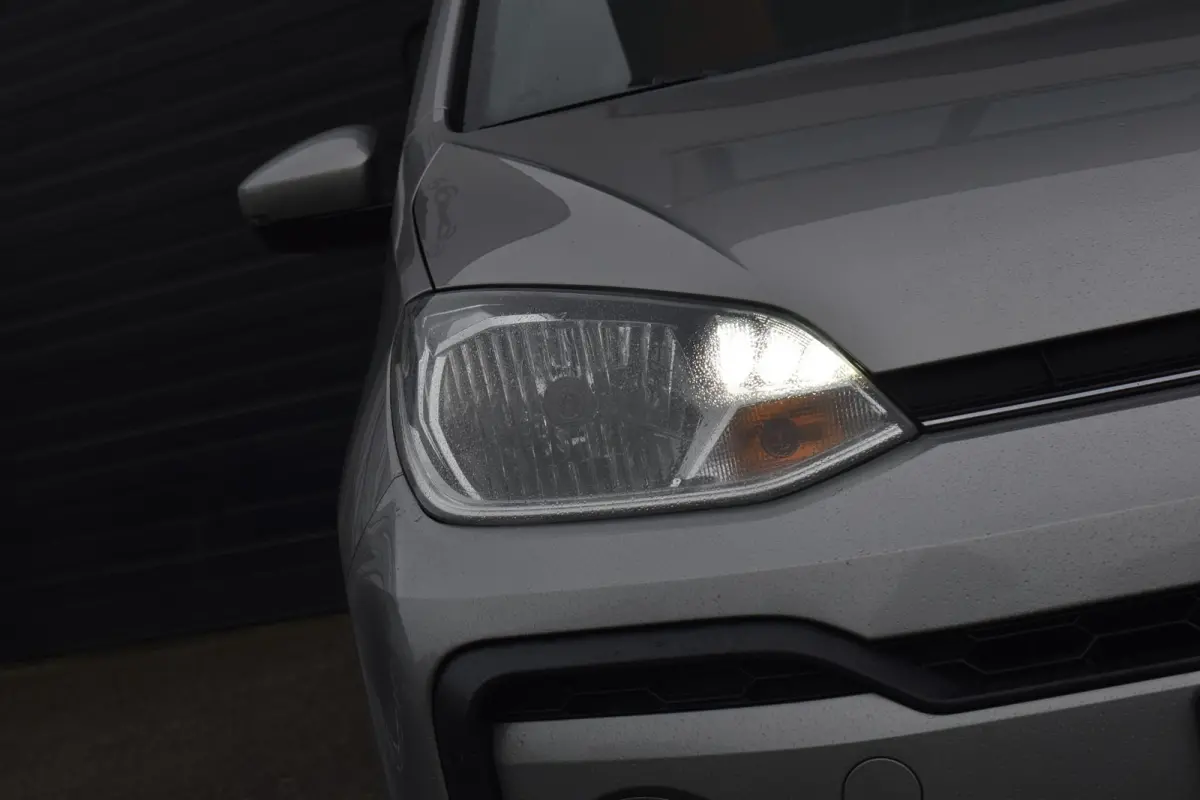 Up! 1.0 TSI BMT cross up! Airco Pano Stoelverwarming BBD