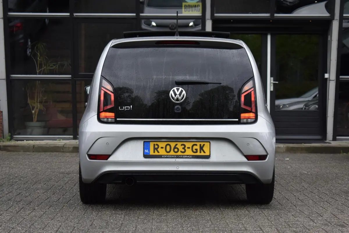Up! 1.0 TSI BMT cross up! Airco Pano Stoelverwarming BBD