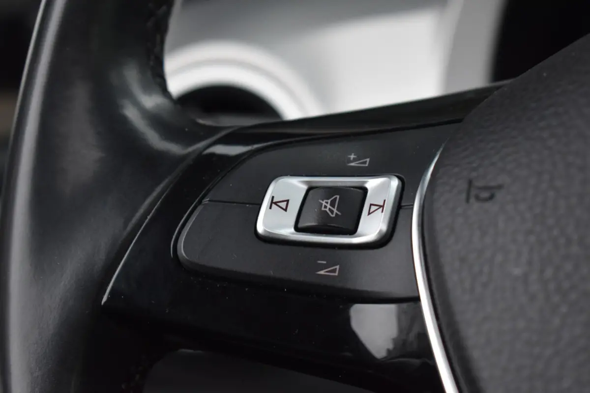 Up! 1.0 TSI BMT cross up! Airco Pano Stoelverwarming BBD