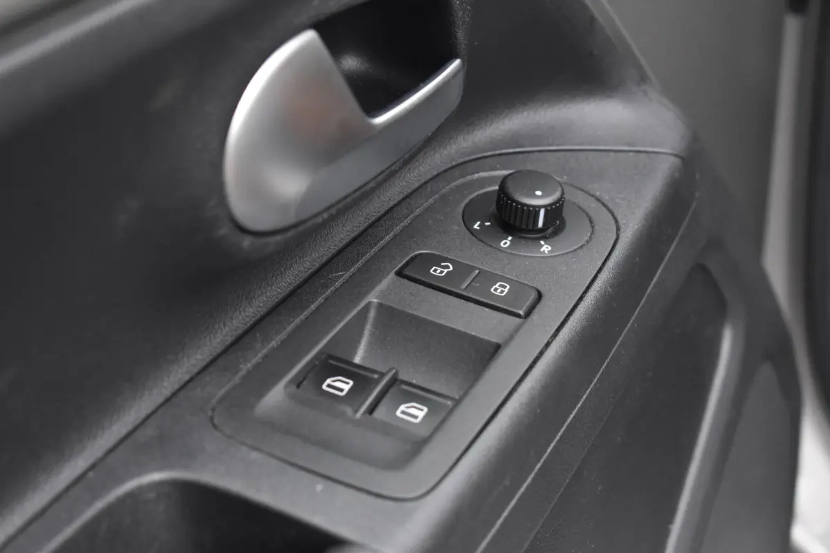 Up! 1.0 TSI BMT cross up! Airco Pano Stoelverwarming BBD
