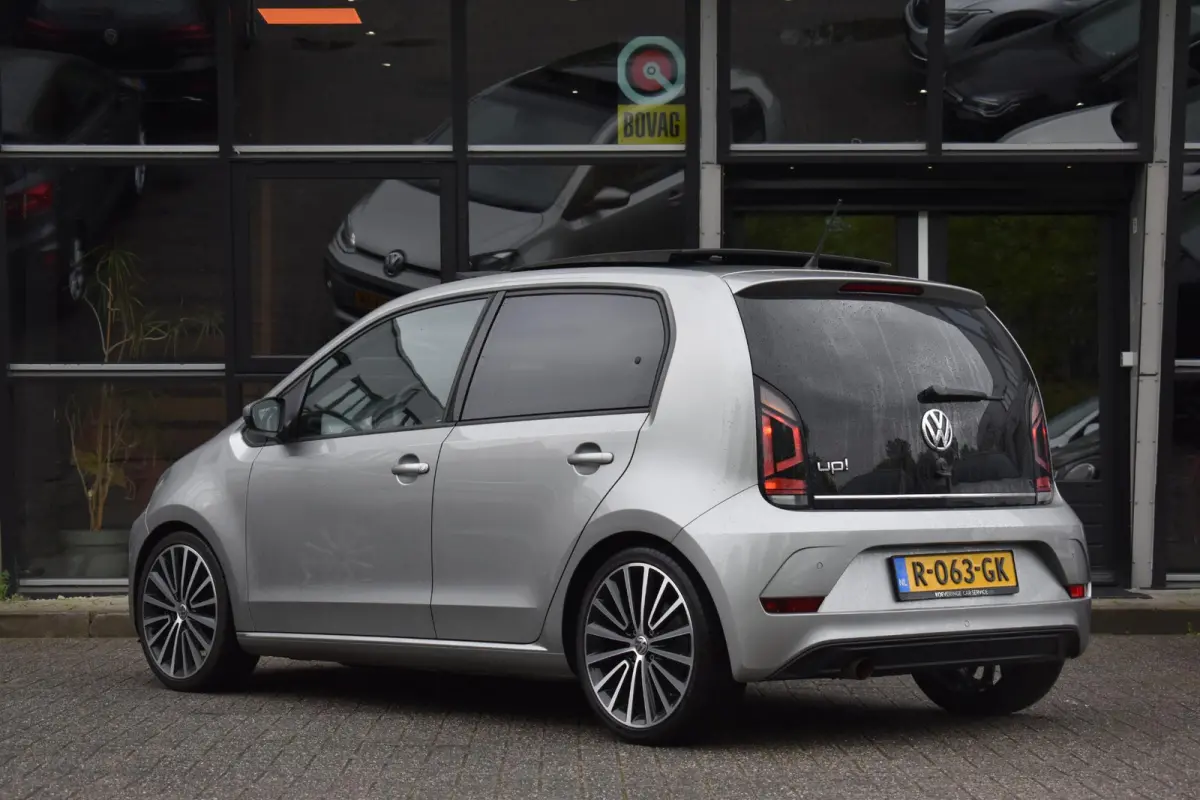 Up! 1.0 TSI BMT cross up! Airco Pano Stoelverwarming BBD