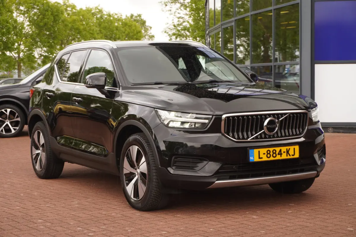 1.5 T4 Inscription / LED / Navi /1EIG /Virtual /stuur&stoel-verw/ Camera / 19"LMV / Verw-voorruit / = SUPER !!