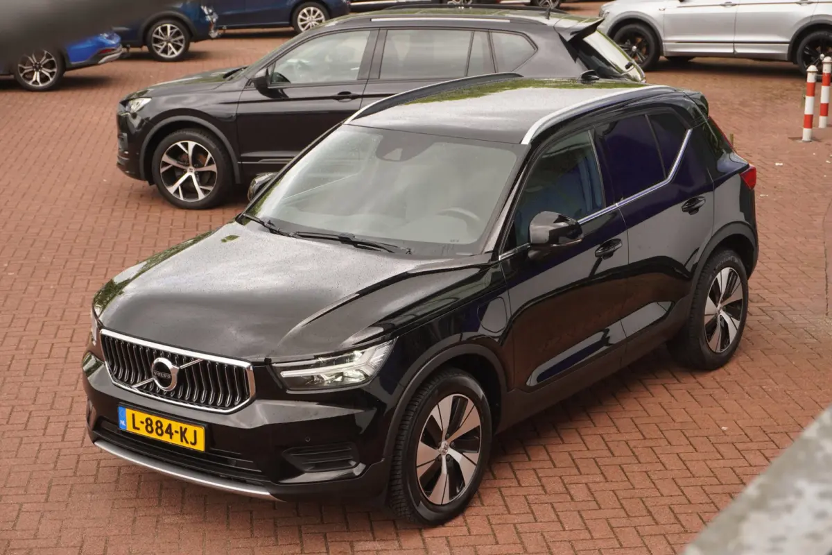 1.5 T4 Inscription / LED / Navi /1EIG /Virtual /stuur&stoel-verw/ Camera / 19"LMV / Verw-voorruit / = SUPER !!