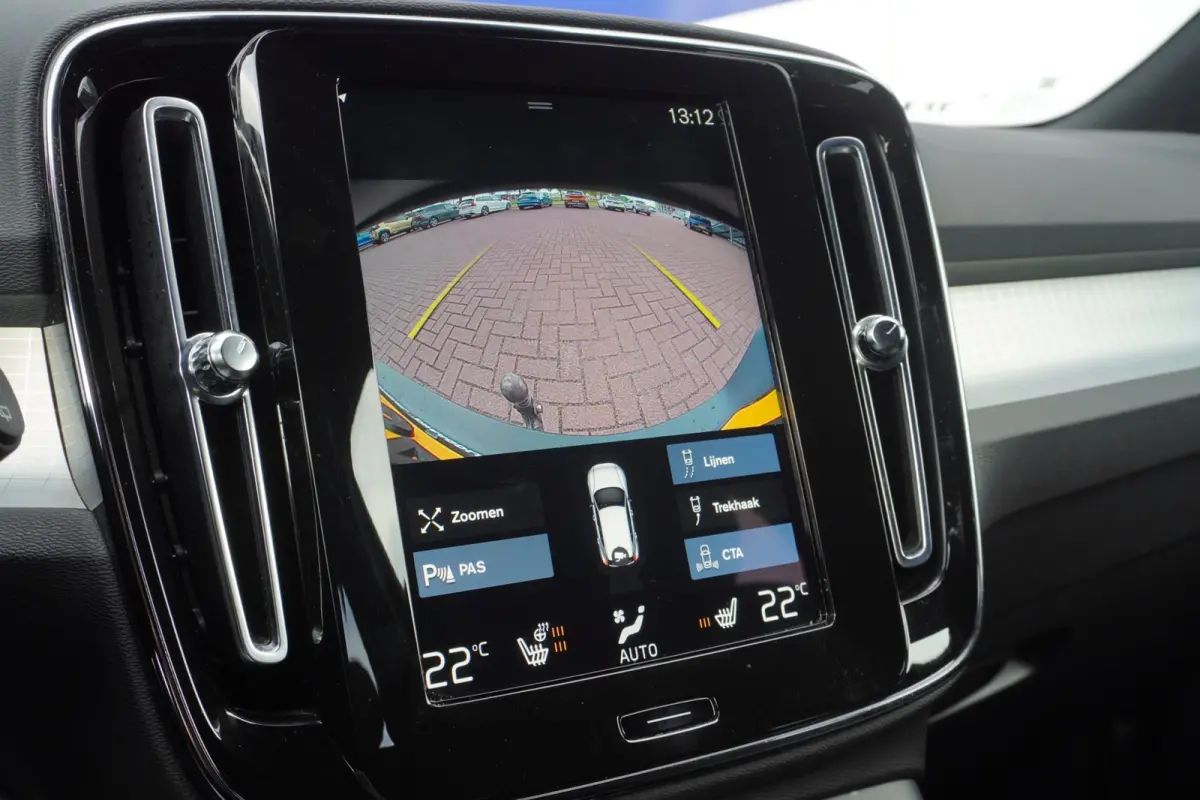 1.5 T4 Inscription / LED / Navi /1EIG /Virtual /stuur&stoel-verw/ Camera / 19"LMV / Verw-voorruit / = SUPER !!