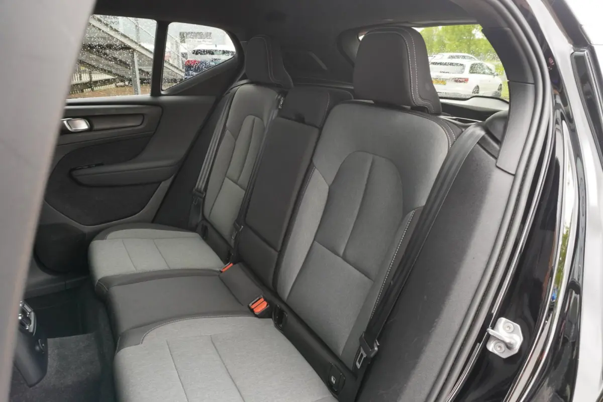 1.5 T4 Inscription / LED / Navi /1EIG /Virtual /stuur&stoel-verw/ Camera / 19"LMV / Verw-voorruit / = SUPER !!
