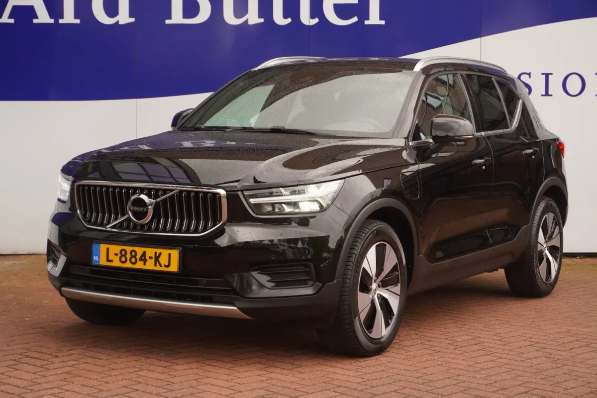 1.5 T4 Inscription / LED / Navi /1EIG /Virtual /stuur&stoel-verw/ Camera / 19"LMV / Verw-voorruit / = SUPER !!