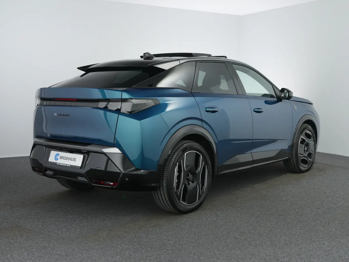GT Exclusive | Elektrische parkeerrem | Extra getinte achterste zijruiten en achterruit