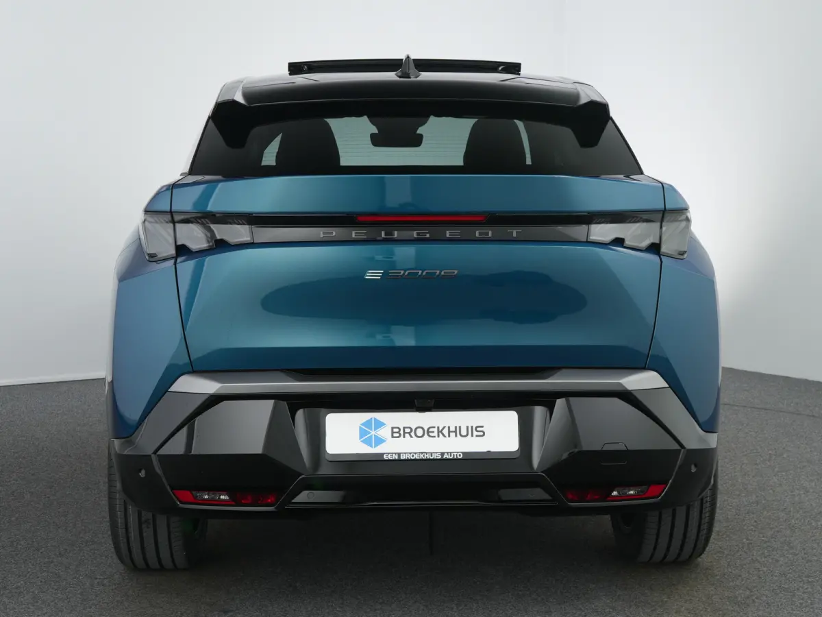 GT Exclusive | Elektrische parkeerrem | Extra getinte achterste zijruiten en achterruit