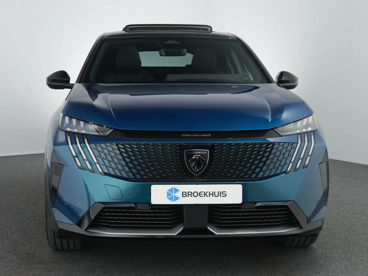 GT Exclusive | Elektrische parkeerrem | Extra getinte achterste zijruiten en achterruit