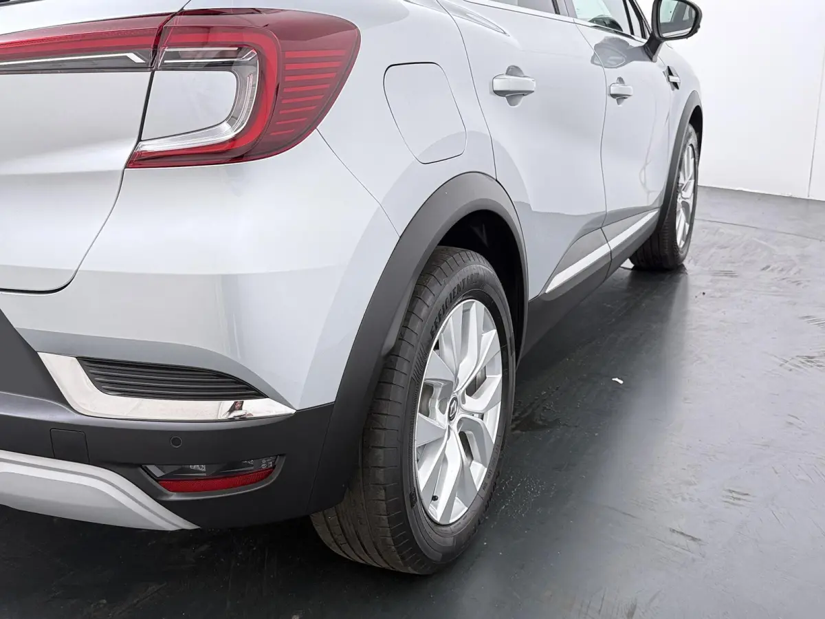 TCe 100 Intens | Navigatie | Apple CarPlay/Android Auto | Climate Control | Parkeersensoren |