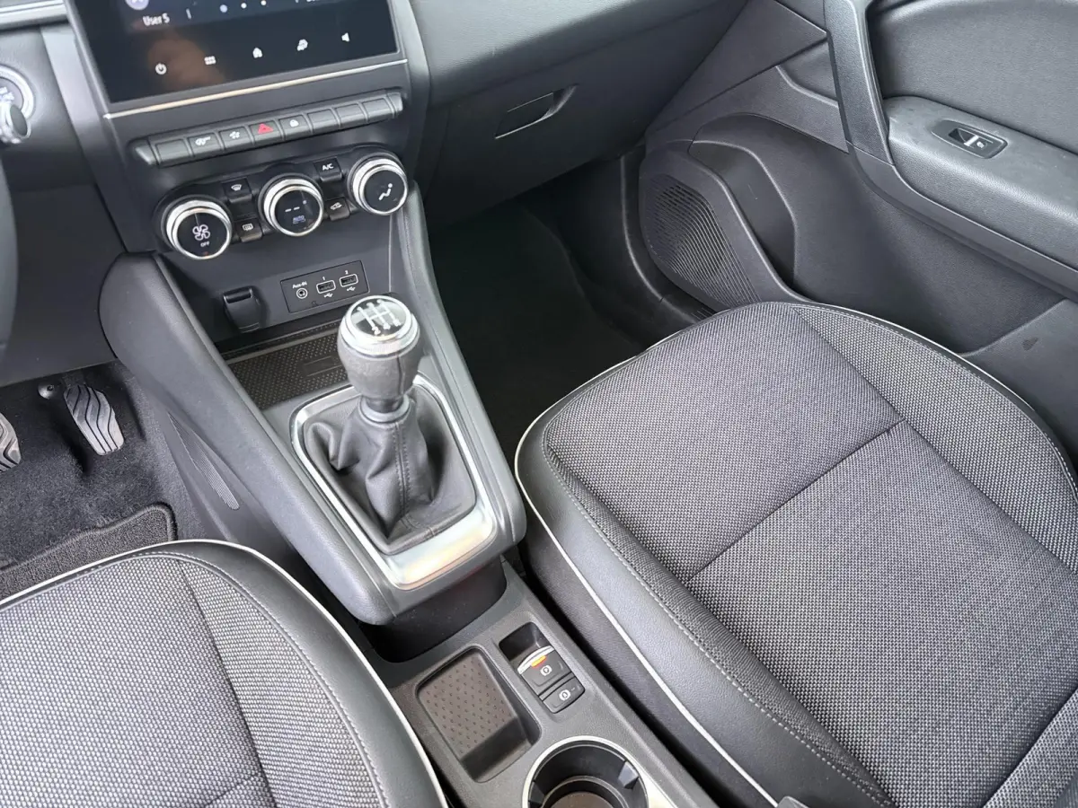 TCe 100 Intens | Navigatie | Apple CarPlay/Android Auto | Climate Control | Parkeersensoren |