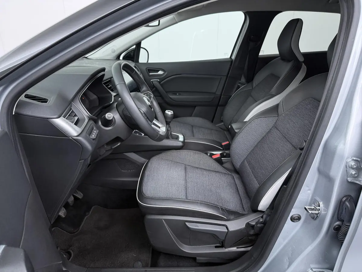 TCe 100 Intens | Navigatie | Apple CarPlay/Android Auto | Climate Control | Parkeersensoren |