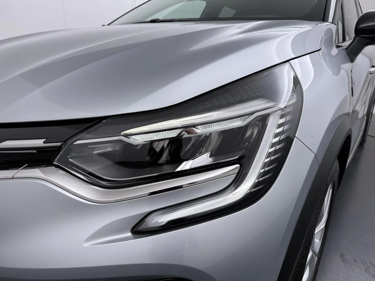 TCe 100 Intens | Navigatie | Apple CarPlay/Android Auto | Climate Control | Parkeersensoren |