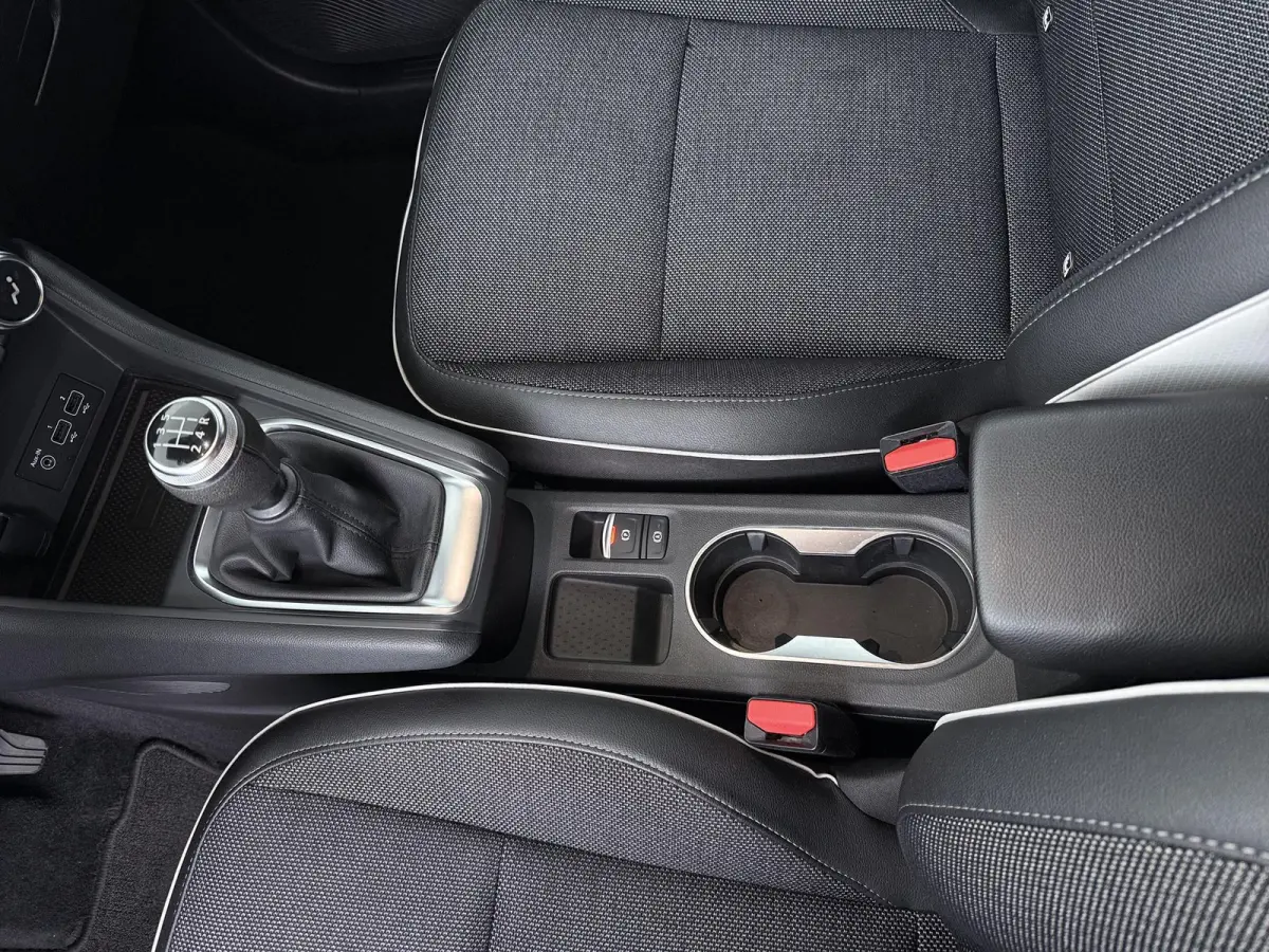 TCe 100 Intens | Navigatie | Apple CarPlay/Android Auto | Climate Control | Parkeersensoren |