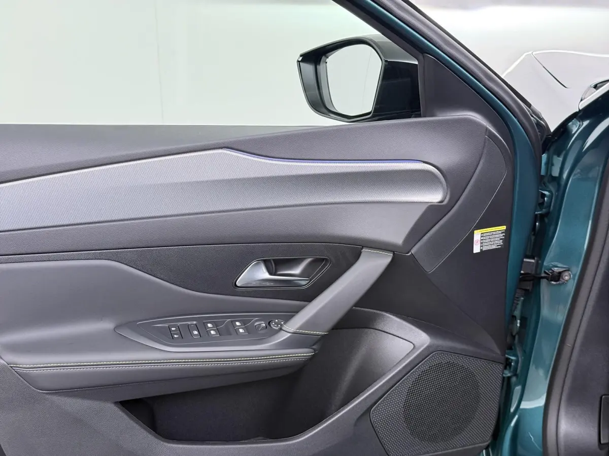 GT Avantage EV 54 kWh | Accu 98% | Alcantara bekleding en elektrisch verstelbare bestuurdersstoel | Navigatie | Elektrische achterklep | Camera rondom | Cruise control adaptief | Apple Carpl