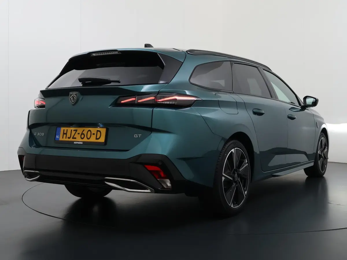 GT Avantage EV 54 kWh | Accu 98% | Alcantara bekleding en elektrisch verstelbare bestuurdersstoel | Navigatie | Elektrische achterklep | Camera rondom | Cruise control adaptief | Apple Carpl