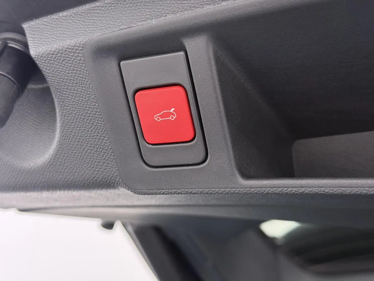 GT Avantage EV 54 kWh | Accu 98% | Alcantara bekleding en elektrisch verstelbare bestuurdersstoel | Navigatie | Elektrische achterklep | Camera rondom | Cruise control adaptief | Apple Carpl