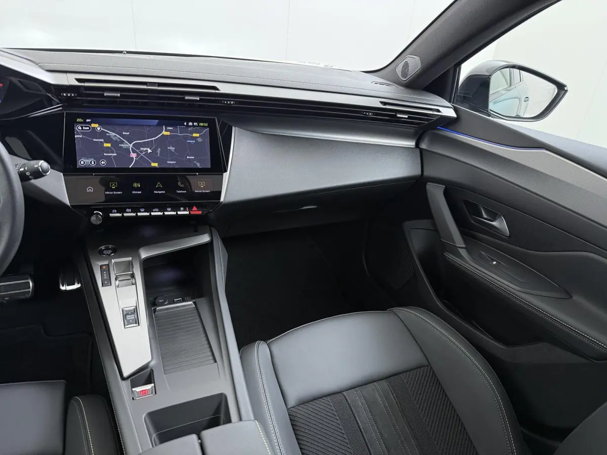 GT Avantage EV 54 kWh | Accu 98% | Alcantara bekleding en elektrisch verstelbare bestuurdersstoel | Navigatie | Elektrische achterklep | Camera rondom | Cruise control adaptief | Apple Carpl