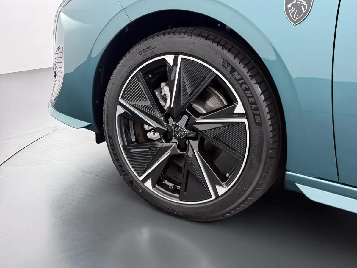 GT Avantage EV 54 kWh | Accu 98% | Alcantara bekleding en elektrisch verstelbare bestuurdersstoel | Navigatie | Elektrische achterklep | Camera rondom | Cruise control adaptief | Apple Carpl