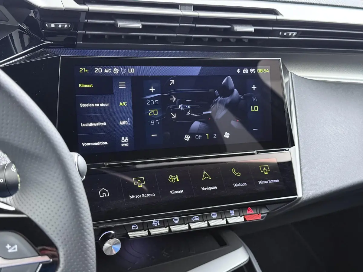 GT Avantage EV 54 kWh | Accu 98% | Alcantara bekleding en elektrisch verstelbare bestuurdersstoel | Navigatie | Elektrische achterklep | Camera rondom | Cruise control adaptief | Apple Carpl