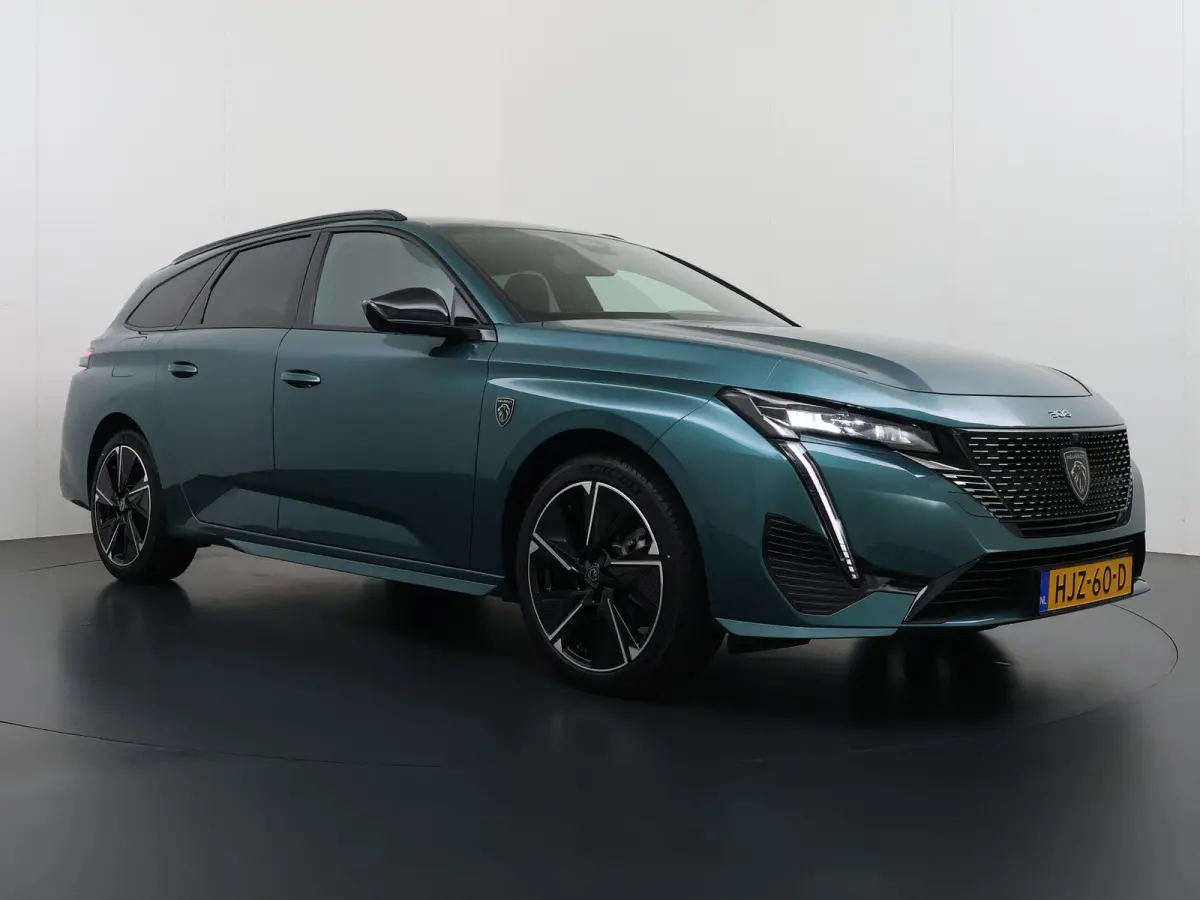 GT Avantage EV 54 kWh | Accu 98% | Alcantara bekleding en elektrisch verstelbare bestuurdersstoel | Navigatie | Elektrische achterklep | Camera rondom | Cruise control adaptief | Apple Carpl