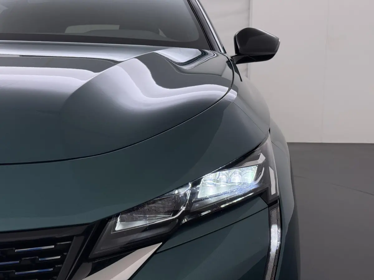 GT Avantage EV 54 kWh | Accu 98% | Alcantara bekleding en elektrisch verstelbare bestuurdersstoel | Navigatie | Elektrische achterklep | Camera rondom | Cruise control adaptief | Apple Carpl