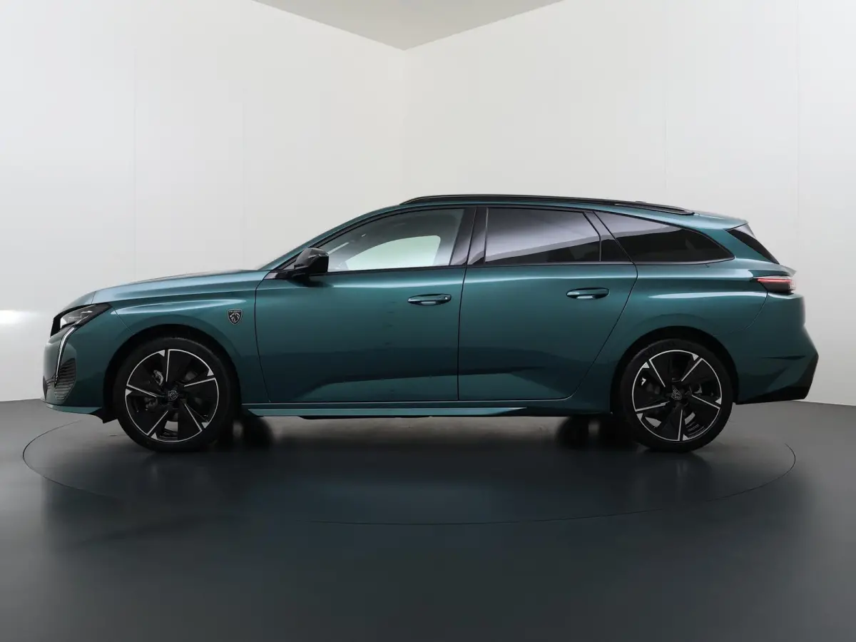 GT Avantage EV 54 kWh | Accu 98% | Alcantara bekleding en elektrisch verstelbare bestuurdersstoel | Navigatie | Elektrische achterklep | Camera rondom | Cruise control adaptief | Apple Carpl