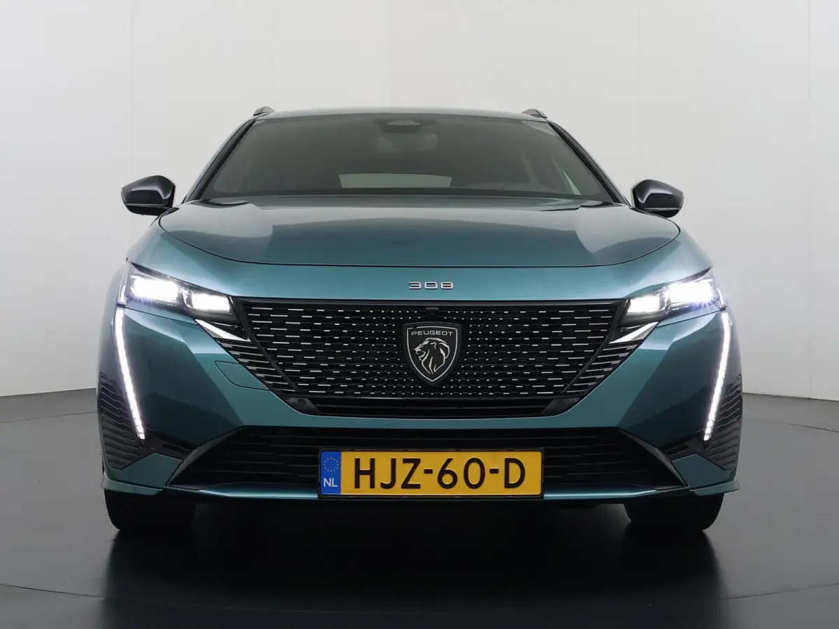 GT Avantage EV 54 kWh | Accu 98% | Alcantara bekleding en elektrisch verstelbare bestuurdersstoel | Navigatie | Elektrische achterklep | Camera rondom | Cruise control adaptief | Apple Carpl