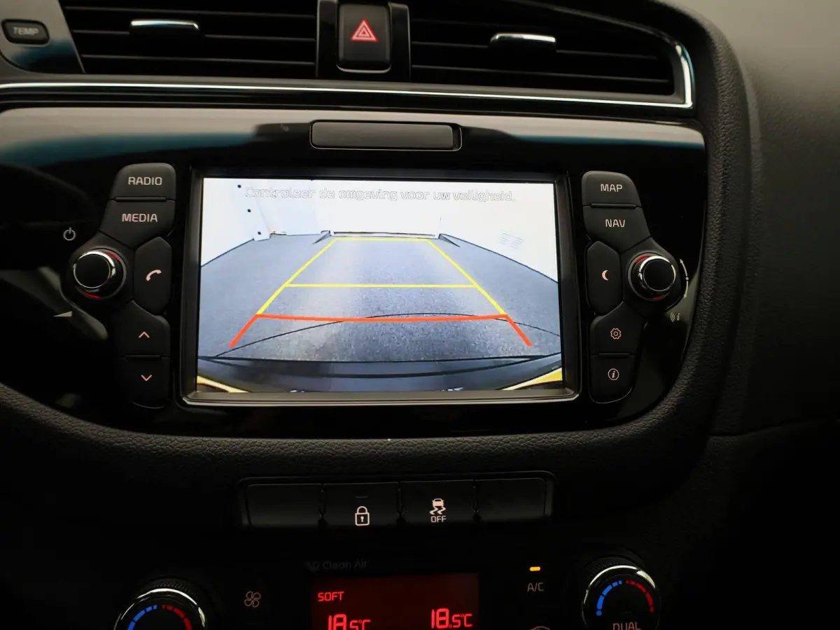 cee'd 1.0 T-GDi DynamicLine | Navigatie | Camera | Cruise Control | Climate Control |