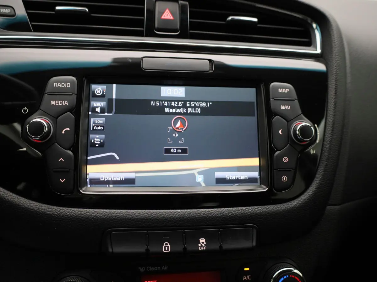 cee'd 1.0 T-GDi DynamicLine | Navigatie | Camera | Cruise Control | Climate Control |