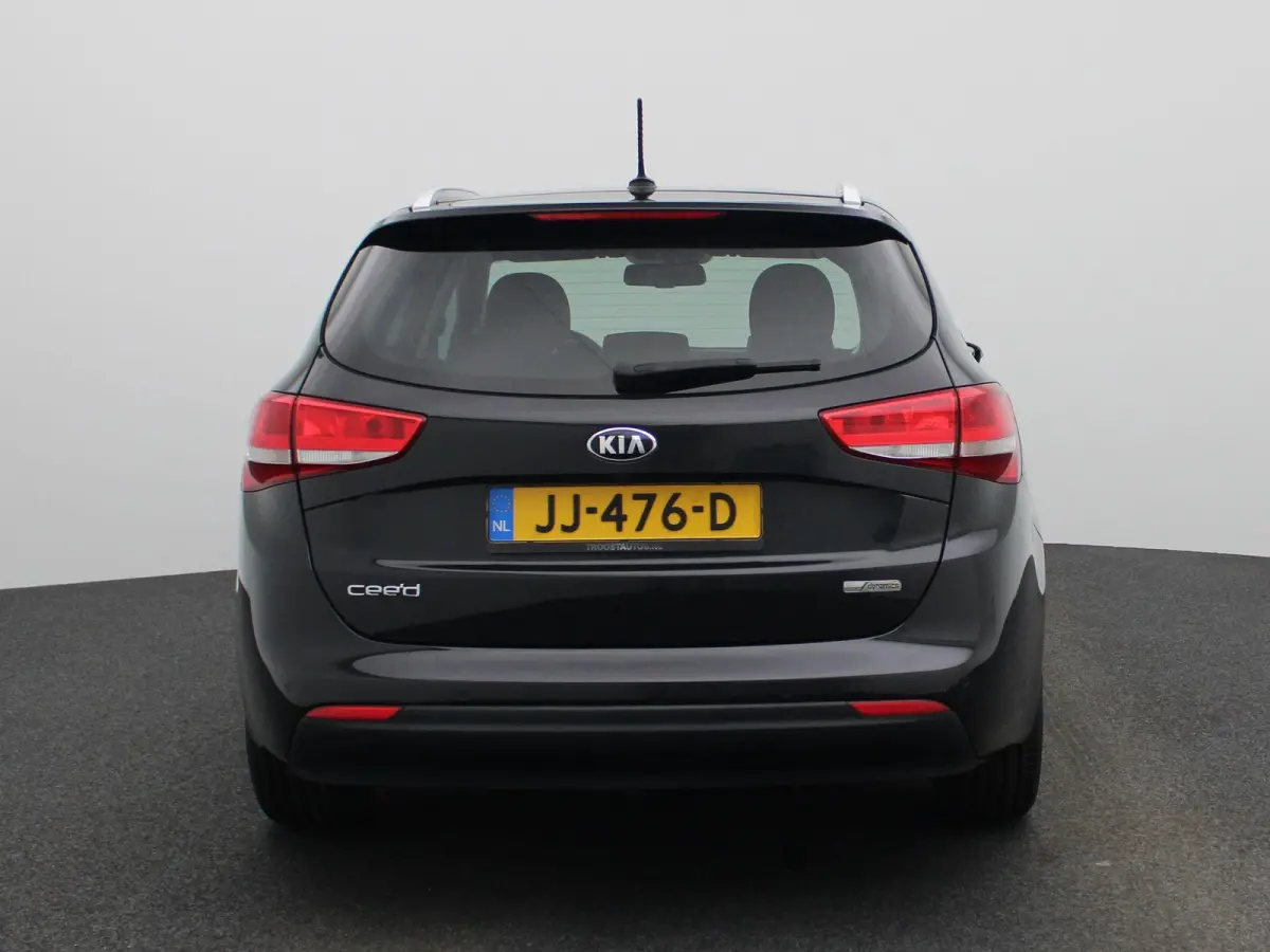 cee'd 1.0 T-GDi DynamicLine | Navigatie | Camera | Cruise Control | Climate Control |