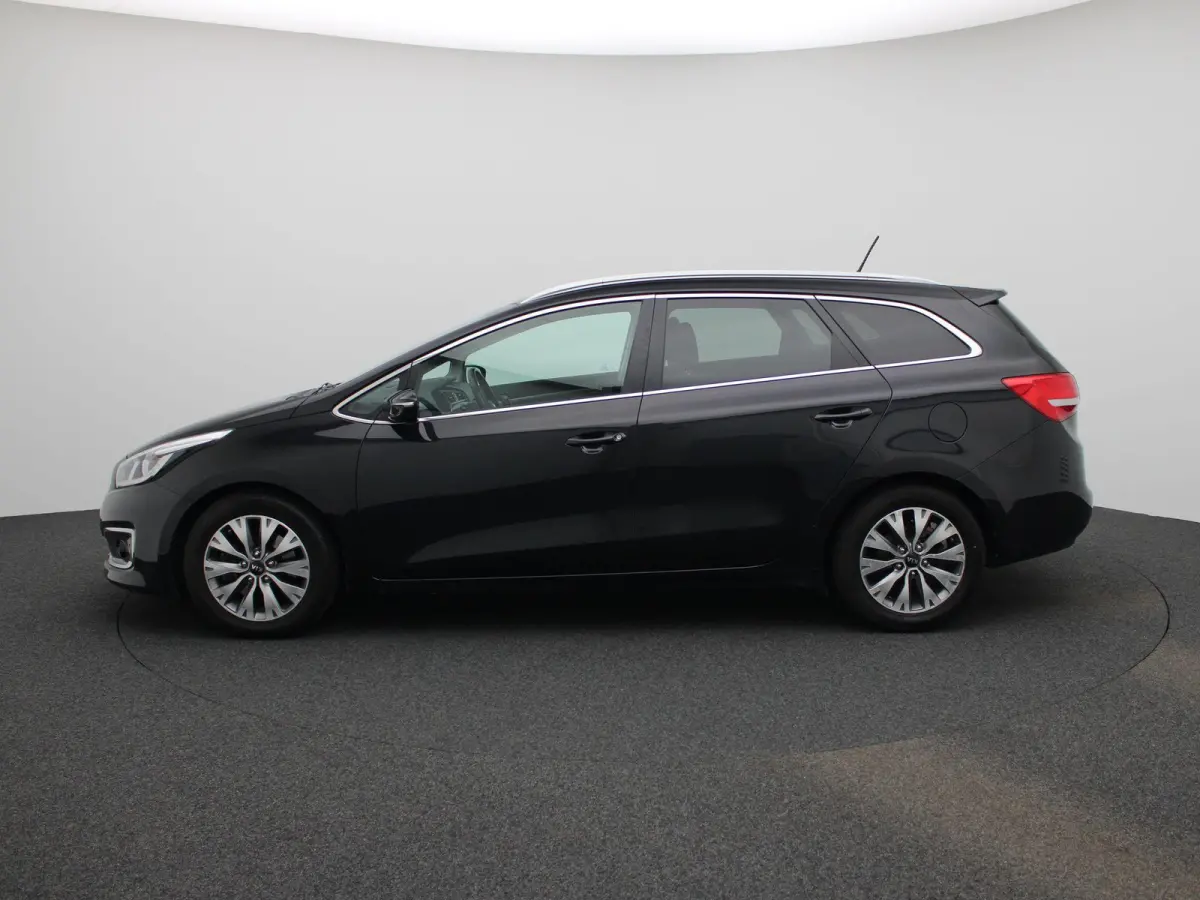 cee'd 1.0 T-GDi DynamicLine | Navigatie | Camera | Cruise Control | Climate Control |