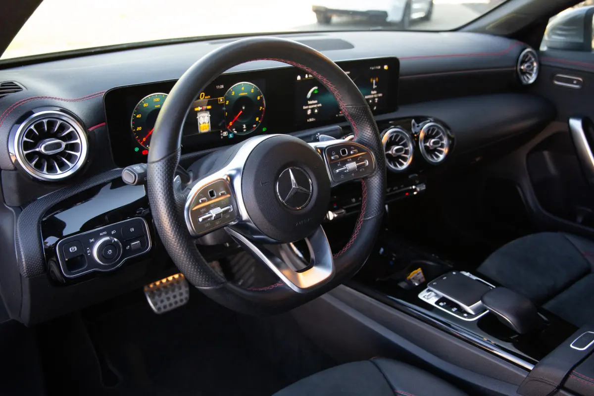 180 Premium Plus AMG , Virtual cockpit, Achteruitrijcamera, Sfeerverlichting, BTW