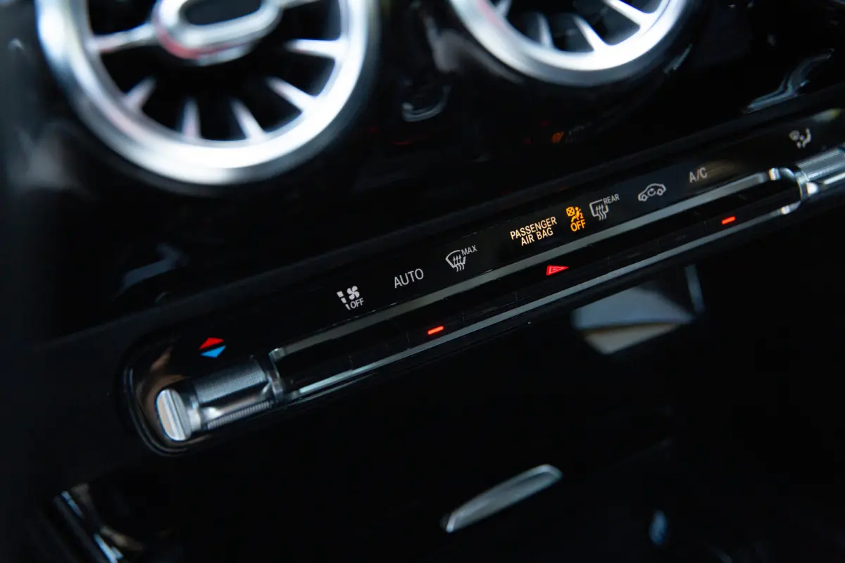 180 Premium Plus AMG , Virtual cockpit, Achteruitrijcamera, Sfeerverlichting, BTW