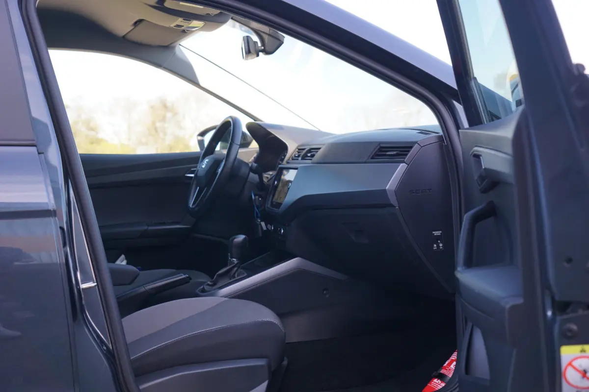 1.0 TSI Style AUT | Magnetic Tech Grey Metallic | Carplay/AndroidAuto/Clima/Cruise/PDC - Fijne hoogzitter!