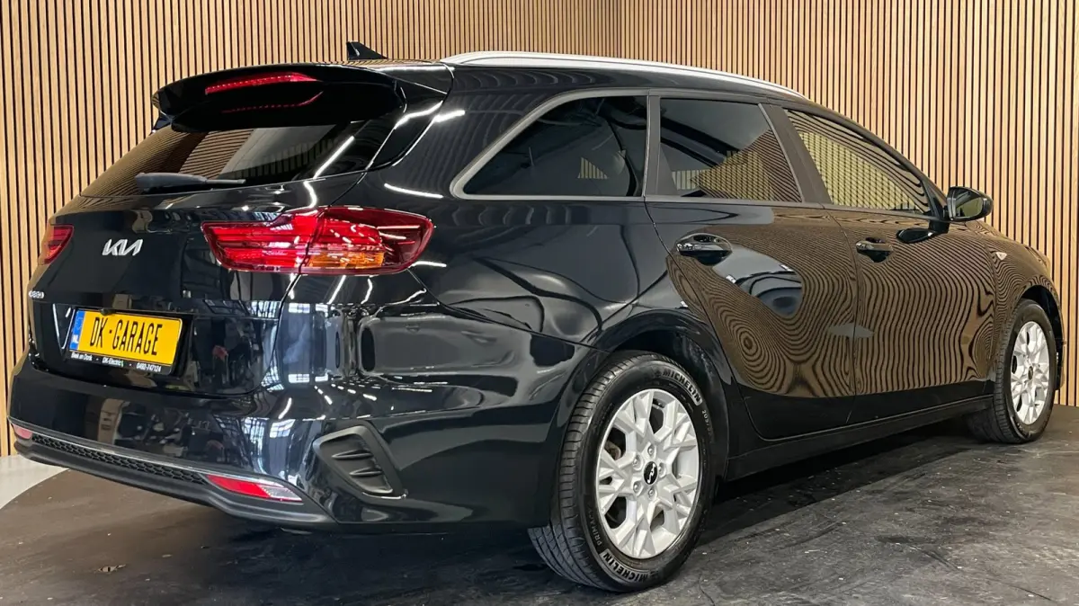 1.0 T-GDi DynamicLine|APPLE CARPLAY, ANDROID AUTO|STOEL-,STUURVERW|CAMERA|CRUISE,CLIMATE|1E EIG.|INCL.BTW|