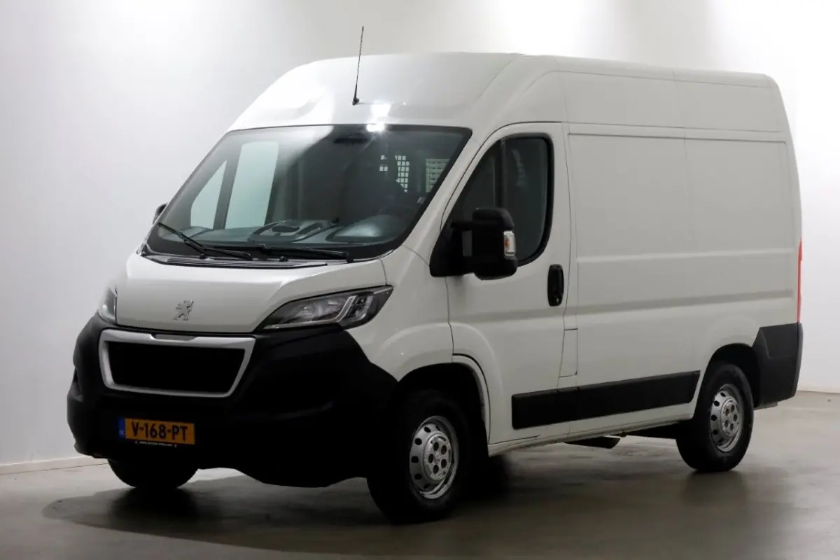 2.0 BlueHDI E6 130pk L1H2 Premium Navi/Camera/Inrichting 06-2018