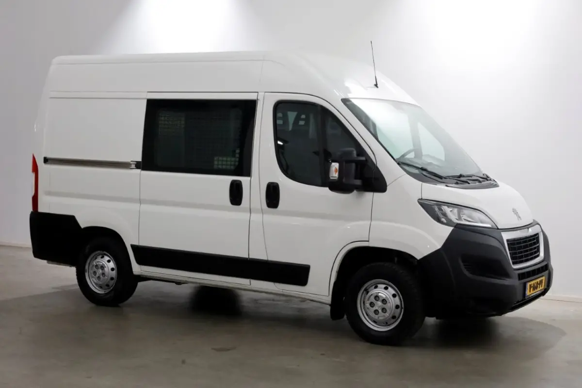 2.0 BlueHDI E6 130pk L1H2 Premium Navi/Camera/Inrichting 06-2018