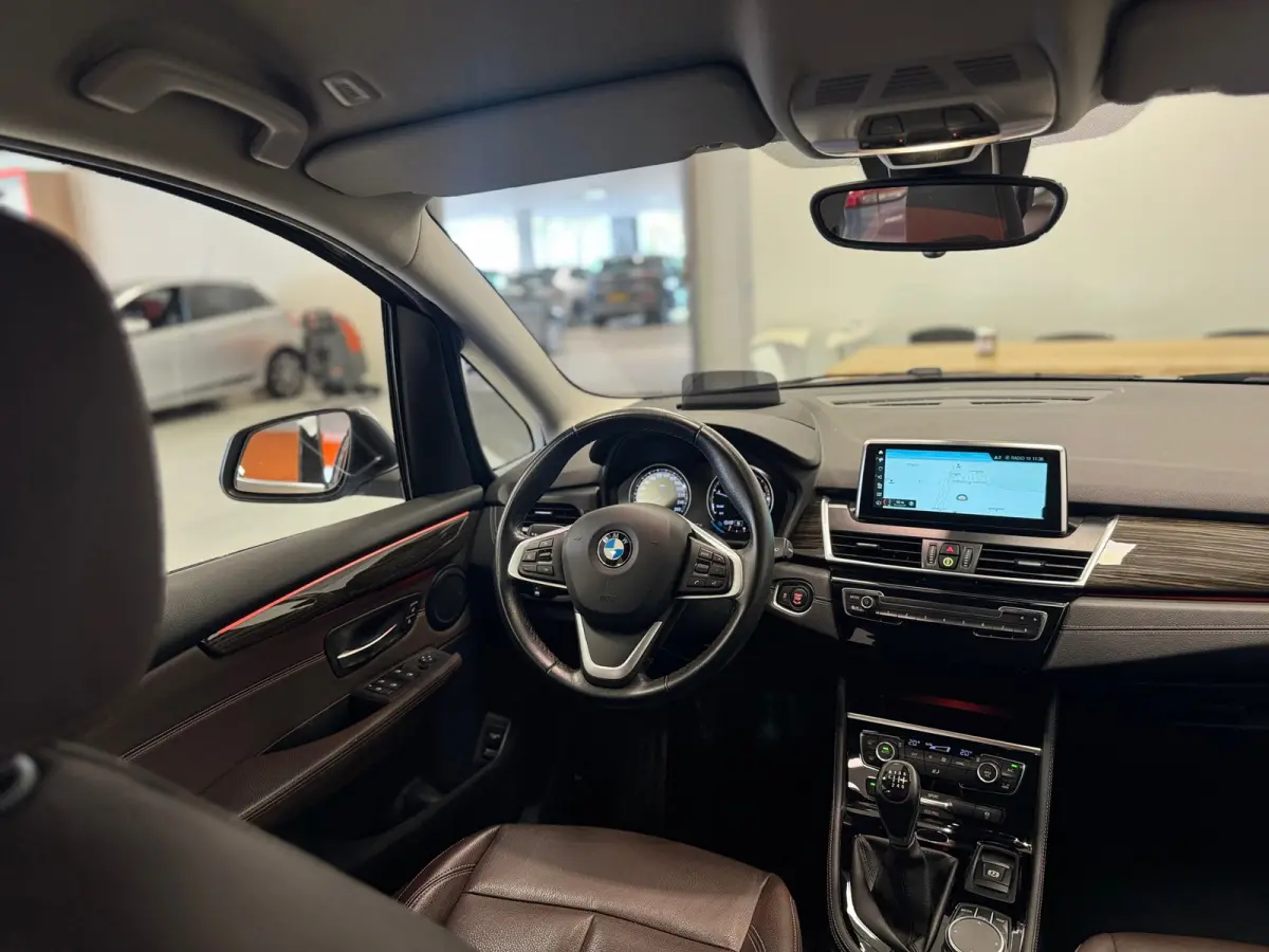 216i Executive Edition 2e Eigenaar Trekhaak Lerenbekleding