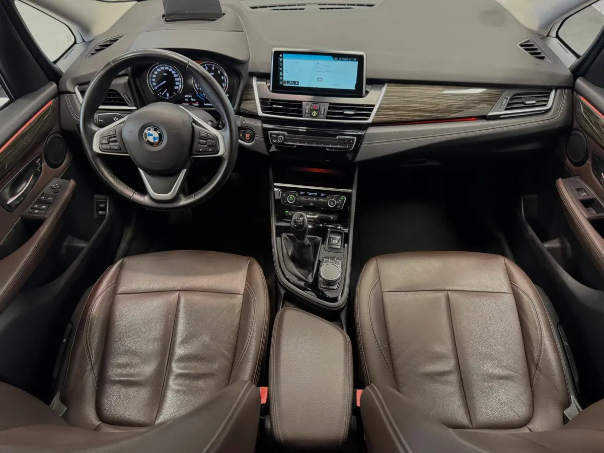 216i Executive Edition 2e Eigenaar Trekhaak Lerenbekleding